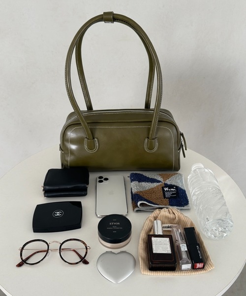 MYMOOD.（マイムード）の「ロングハンドル ボストンバッグ PUフルートバッグ（ハンドバッグ・レディース・カーキ/ブラック/ブラウン・FREE）」の7枚目の写真