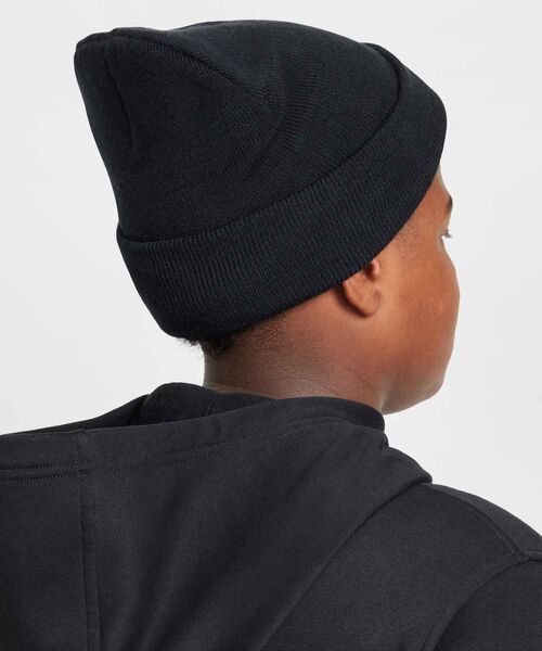 NIKE（ナイキ）の「ナイキ ピーク ジュニアビーニー / Nike Peak Big Kids' Beanie HF5498-010 Black（ニットキャップ/ビーニー・キッズ・ブラック・ONE SIZE）」の2枚目の写真