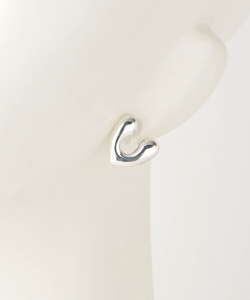 ANNIKA INEZ(アニカイネズ)の「<ANNIKA INEZ>OpenHeart PI M(ピアス(両耳用)・レディース・シルバー・FREE)」の2枚目の写真