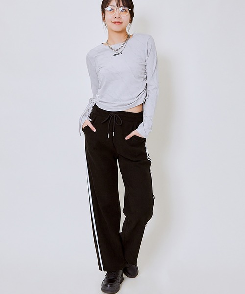 GORGE(ゴージ)の「《ムラ柄×サイドドロスト》レディース 長袖カットソー クロップド風 ストリート 春秋(Tシャツ/カットソー・レディース・チャコール/ライトグレー/ブラウン・F)」の7枚目の写真