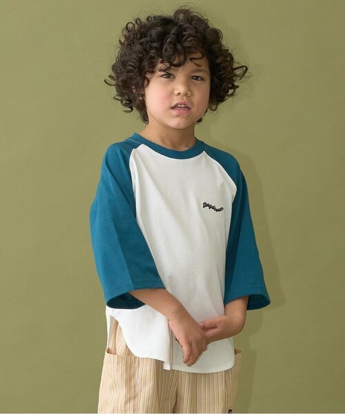 b・ROOM（ビールーム）の「【カイテキ天竺】ビッグシルエット7分袖ラグランTシャツ（Tシャツ/カットソー・キッズ・ライトベージュ/ダークグリーン/ブラック/パープル/マスタード・120cm/110cm/130cm/150cm/140cm/100cm）」の4枚目の写真