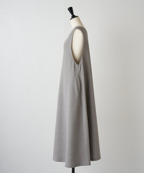 新品 BEARDSLEY サラシャリジャンパースカート ¥22,000　グレー 新品 BEARDSLEY サラシャリジャンパースカート ¥22,000 グレー
