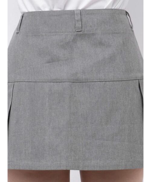 CALNAMUR（カルナムール）の「TUCK SWITCHING MINI SK／タックスウィッチングミニスカート（スカート・レディース・キャメル/グレー・SMALL/MEDIUM）」の9枚目の写真
