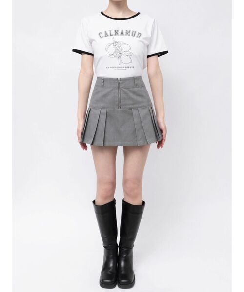 CALNAMUR（カルナムール）の「TUCK SWITCHING MINI SK／タックスウィッチングミニスカート（スカート・レディース・キャメル/グレー・SMALL/MEDIUM）」の13枚目の写真