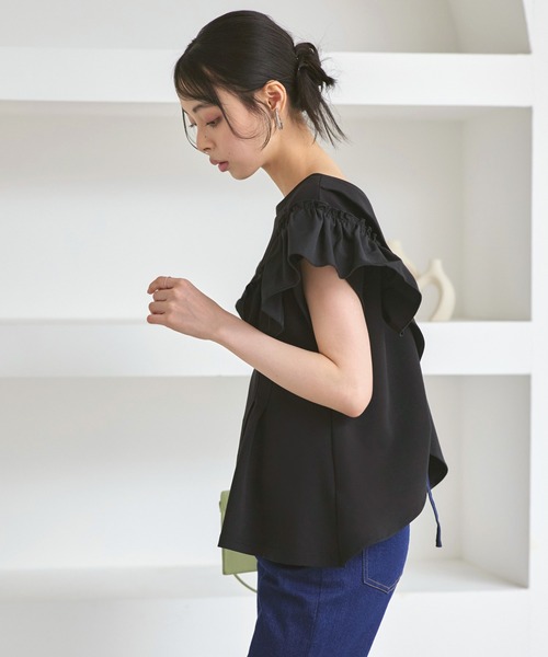 RUIRUE BOUTIQUE(ルイルエブティック)の「洗える ストレッチ | 前後2way コンビネーション ウエストタック Tシャツ | レディース フレンチスリーブ 半袖 フリル 体型カバー 無地 カットソー トップス(シャツ/ブラウス・レディース・ネイビー/ホワイト/ブラック・S/M/L/LL)」の9枚目の写真