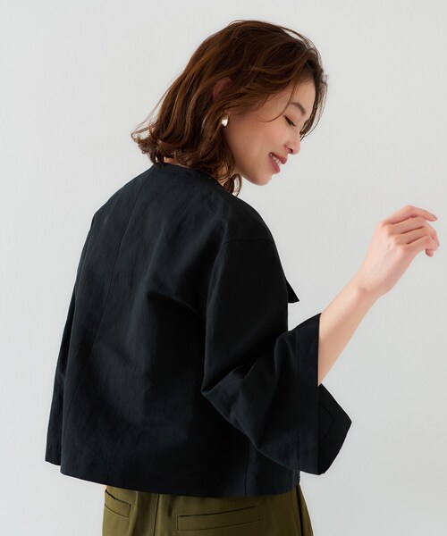 UNTITLED（アンタイトル）の「【トレンド/七分袖】タイプライター ノーカラージャケット（ノーカラージャケット・レディース・ブラック/カーキ・00/01/02/03/04/42/44/46/48/50）」の5枚目の写真