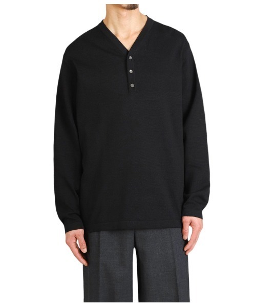 PORT BY ARK（ポートバイアーク）の「PORT BY ARK / ポートバイアーク：Henley Neck Knit：PO17-K001[COR]（ニット/セーター・メンズ・ダークグレー/ベージュ系その他/ブラック・1/2）」の13枚目の写真