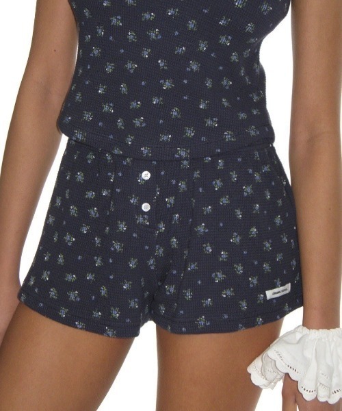 CRANK クランク　ボタンフラワーショー ツ　オートミール CRANK（クランク）の「【CRANK】BUTTON FLOWER SHORTS / 【クランク
