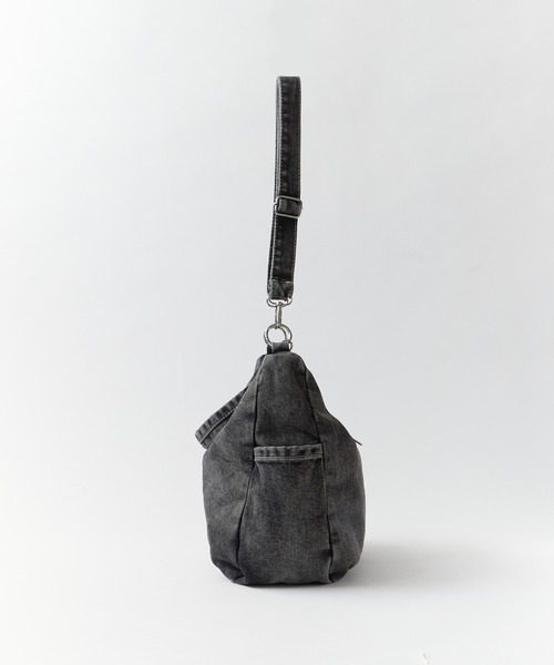 ROOPTOKYO（ループトウキョウ）の「Denim motif shoulder bag / デニムモチーフ ショルダーバック（ショルダーバッグ・メンズ・ライトブルー/ブラック/ブルー・FREE）」の6枚目の写真
