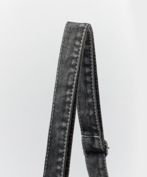 ROOPTOKYO（ループトウキョウ）の「Denim motif shoulder bag / デニムモチーフ ショルダーバック（ショルダーバッグ・メンズ・ライトブルー/ブラック/ブルー・FREE）」の14枚目の写真