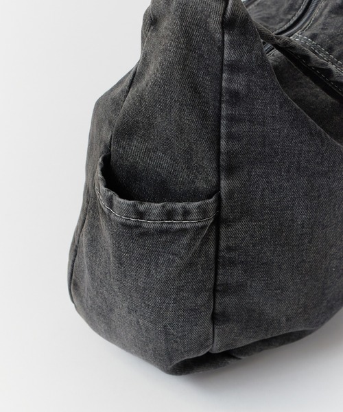 ROOPTOKYO（ループトウキョウ）の「Denim motif shoulder bag / デニムモチーフ ショルダーバック（ショルダーバッグ・メンズ・ライトブルー/ブラック/ブルー・FREE）」の11枚目の写真