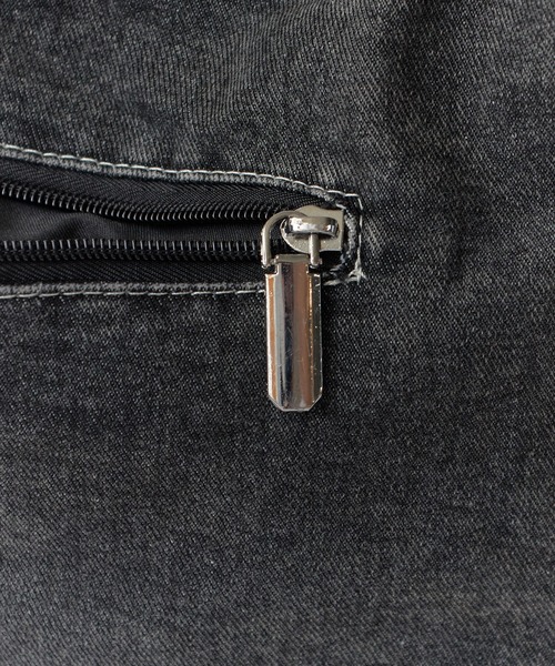 ROOPTOKYO（ループトウキョウ）の「Denim motif shoulder bag / デニムモチーフ ショルダーバック（ショルダーバッグ・メンズ・ライトブルー/ブラック/ブルー・FREE）」の9枚目の写真