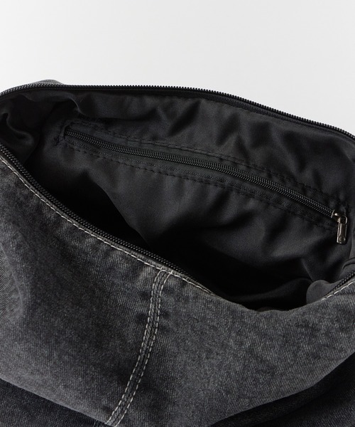 ROOPTOKYO（ループトウキョウ）の「Denim motif shoulder bag / デニムモチーフ ショルダーバック（ショルダーバッグ・メンズ・ライトブルー/ブラック/ブルー・FREE）」の8枚目の写真