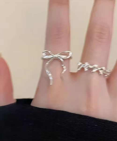 Mayree（メイリー）の「【float】リボン ガーリー デザイン シルバー リング【2個セット】（リング・レディース・シルバー・FREE）」の4枚目の写真