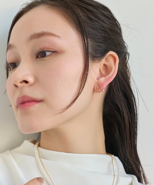 Phoebe(フィービィー)の「【痛くないシリーズ】リーフビジューフロートライトフィットイヤリング(イヤリング・レディース・イエローゴールド/シャンパン/シルバー・FREE)」の4枚目の写真