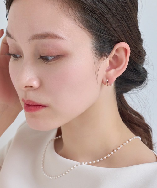 Phoebe(フィービィー)の「【痛くないシリーズ】リーフビジューフロートライトフィットイヤリング(イヤリング・レディース・イエローゴールド/シャンパン/シルバー・FREE)」の10枚目の写真