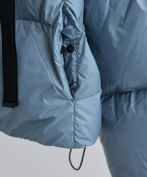 GALLEST（ギャレスト）の「◆【DUVETICA】YOKI ／ ヨキ（ダウンジャケット/コート・レディース・ライトブルー/ゴールド・38）」の7枚目の写真