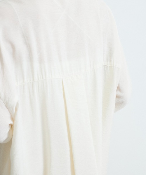 VICKY（ビッキー）の「レーヨンヴィンテージバンドカラーシャツ≪手洗い可能≫（シャツ/ブラウス・レディース・ホワイト/ピンク/ブラック・M）」の6枚目の写真