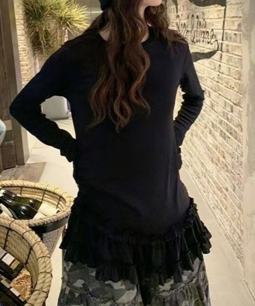 Ritzy(リッツィー)の「シースルー 裾フリルレイヤード カットソー(Tシャツ/カットソー・レディース・ホワイト/ブラック・S/M/L/XL)」の3枚目の写真
