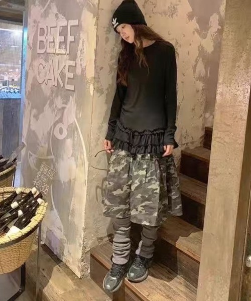 Ritzy(リッツィー)の「シースルー 裾フリルレイヤード カットソー(Tシャツ/カットソー・レディース・ホワイト/ブラック・S/M/L/XL)」の5枚目の写真