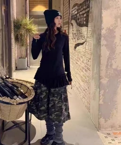 Ritzy(リッツィー)の「シースルー 裾フリルレイヤード カットソー(Tシャツ/カットソー・レディース・ホワイト/ブラック・S/M/L/XL)」の10枚目の写真