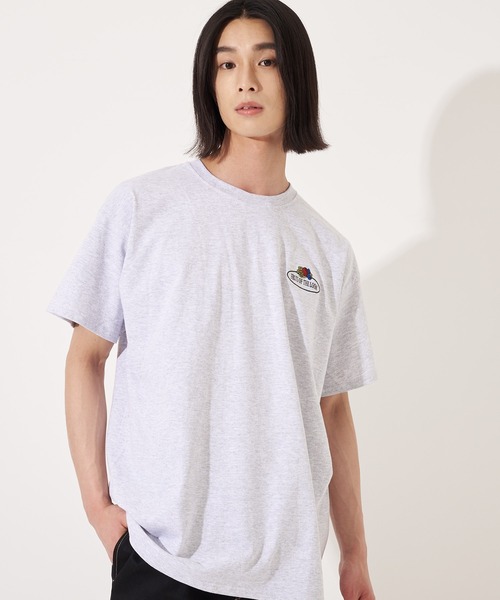 FRUIT OF THE LOOM(フルーツオブザルーム)の「FTL Embroidery Tshirt 1 / ユニセックス / ジェンダーレス / 半袖Tシャツ / ワンポイント(Tシャツ/カットソー・メンズ・ホワイト/ブラック/グレー・S/M/L/XL)」の3枚目の写真