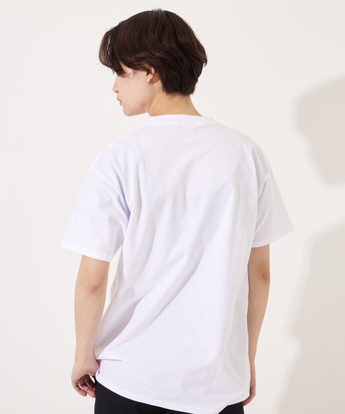 FRUIT OF THE LOOM(フルーツオブザルーム)の「FTL Embroidery Tshirt 1 / ユニセックス / ジェンダーレス / 半袖Tシャツ / ワンポイント(Tシャツ/カットソー・メンズ・ホワイト/ブラック/グレー・S/M/L/XL)」の5枚目の写真