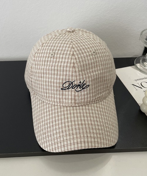 SHEPP（シープ）の「ワンポイント刺繍 チェック ベースボールキャップ（キャップ・レディース・ホワイト/ブルー/アイボリー・F）」の3枚目の写真