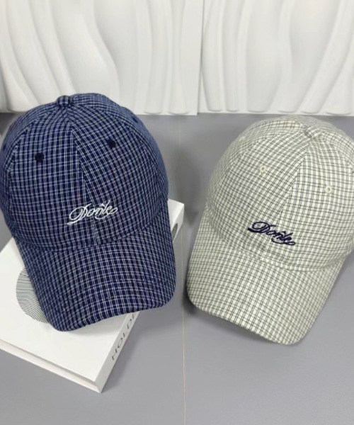 SHEPP（シープ）の「ワンポイント刺繍 チェック ベースボールキャップ（キャップ・レディース・ホワイト/ブルー/アイボリー・F）」の5枚目の写真