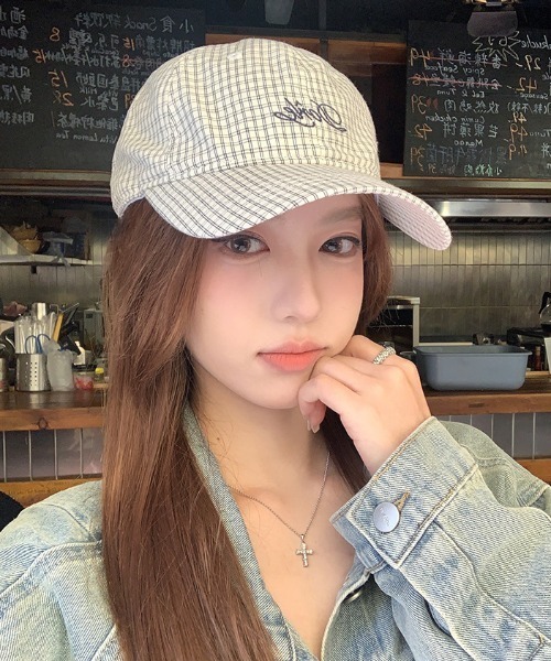 SHEPP（シープ）の「ワンポイント刺繍 チェック ベースボールキャップ（キャップ・レディース・ホワイト/ブルー/アイボリー・F）」の17枚目の写真