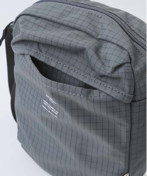 anello(アネロ)の「anello ファン ミニショルダー(ショルダーバッグ・レディース・グレー/マスタード/ブラック/ライトグレー/ブルーグレー・FREE)」の8枚目の写真