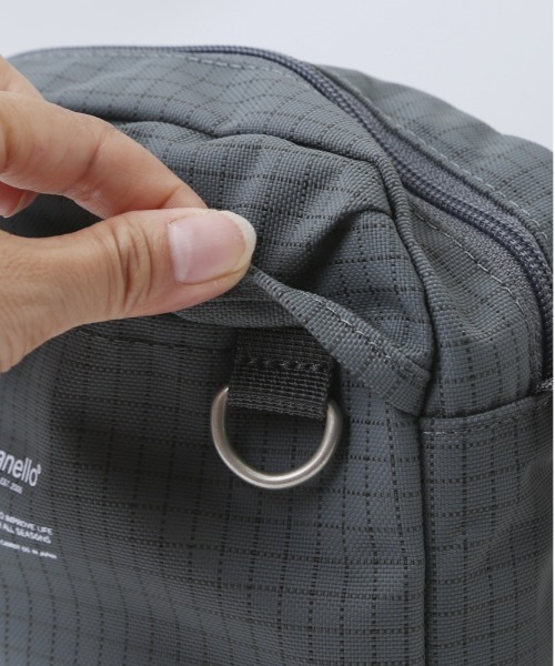 anello(アネロ)の「anello ファン ミニショルダー(ショルダーバッグ・レディース・グレー/マスタード/ブラック/ライトグレー/ブルーグレー・FREE)」の10枚目の写真