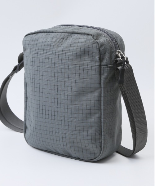 anello(アネロ)の「anello ファン ミニショルダー(ショルダーバッグ・レディース・グレー/マスタード/ブラック/ライトグレー/ブルーグレー・FREE)」の11枚目の写真