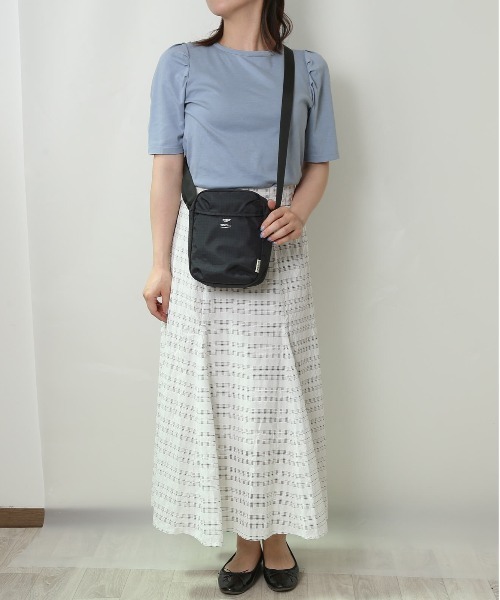 anello(アネロ)の「anello ファン ミニショルダー(ショルダーバッグ・レディース・グレー/マスタード/ブラック/ライトグレー/ブルーグレー・FREE)」の20枚目の写真