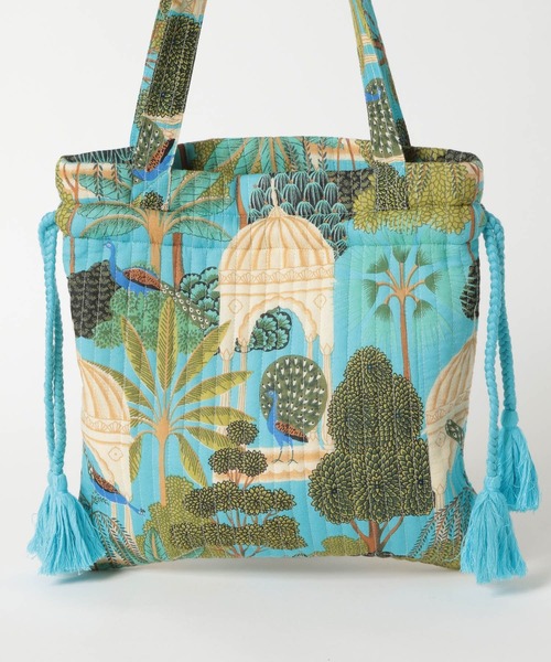 BAYFLOW（ベイフロー）の「プリントキルト巾着（トートバッグ・レディース・ブラック/ブルー・FREE）」の6枚目の写真