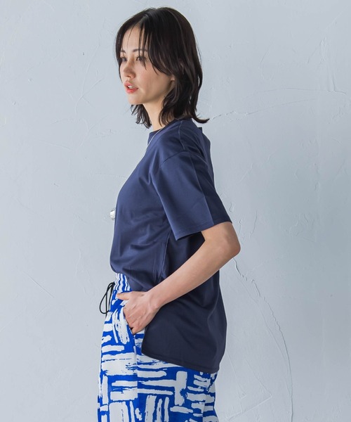 LAUTREAMONT(ロートレアモン)の「【WEB限定】【3サイズ】コットン汗じみ防止カットソー≪洗える/接触冷感≫(Tシャツ/カットソー・レディース・チャコールグレー/ホワイト/イエロー/ピンク/ベージュ/ブラック/キャメル/グリーン/ブルー/オレンジ・11号/7号/9号)」の1枚目の写真