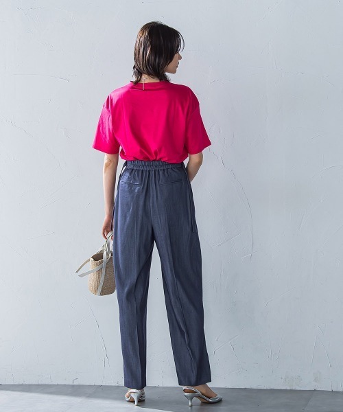 LAUTREAMONT(ロートレアモン)の「【WEB限定】【3サイズ】コットン汗じみ防止カットソー≪洗える/接触冷感≫(Tシャツ/カットソー・レディース・チャコールグレー/ホワイト/イエロー/ピンク/ベージュ/ブラック/キャメル/グリーン/ブルー/オレンジ・11号/7号/9号)」の17枚目の写真