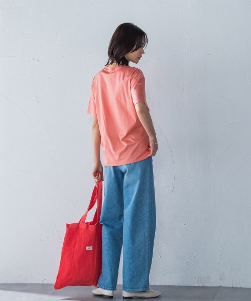 LAUTREAMONT(ロートレアモン)の「【WEB限定】【3サイズ】コットン汗じみ防止カットソー≪洗える/接触冷感≫(Tシャツ/カットソー・レディース・チャコールグレー/ホワイト/イエロー/ピンク/ベージュ/ブラック/キャメル/グリーン/ブルー/オレンジ・11号/7号/9号)」の19枚目の写真