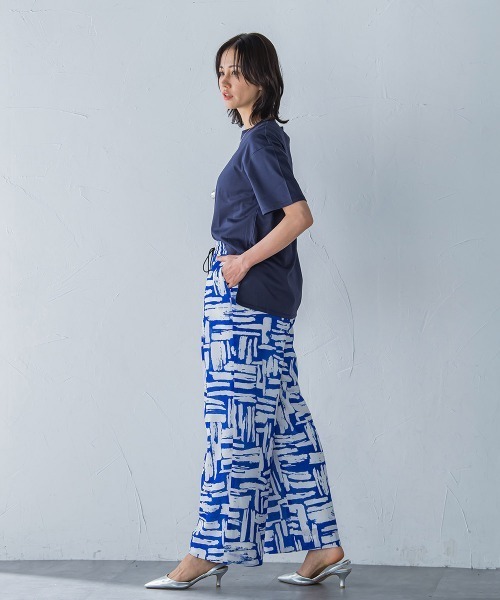 LAUTREAMONT(ロートレアモン)の「【WEB限定】【3サイズ】コットン汗じみ防止カットソー≪洗える/接触冷感≫(Tシャツ/カットソー・レディース・チャコールグレー/ホワイト/イエロー/ピンク/ベージュ/ブラック/キャメル/グリーン/ブルー/オレンジ・11号/7号/9号)」の14枚目の写真