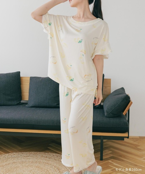 fran de lingerie(フランデランジェリー)の「「tororelax とろリラ」フレア袖 プルオーバー&クロップドパンツ セットアップ(ルームウェア/パジャマ・レディース・ブラック/ネイビー/コーラルピンク/アイボリー・M-L)」の6枚目の写真