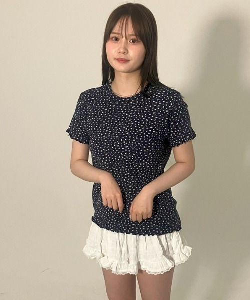 tシャツ A'GEM/9 × .kom 「.KOM/ドットケーオーエム」 フラワープリントメロウトップス レディース A'GEM/9 × .kom 『.KOM/ドットケーオーエム』 フラワープリント