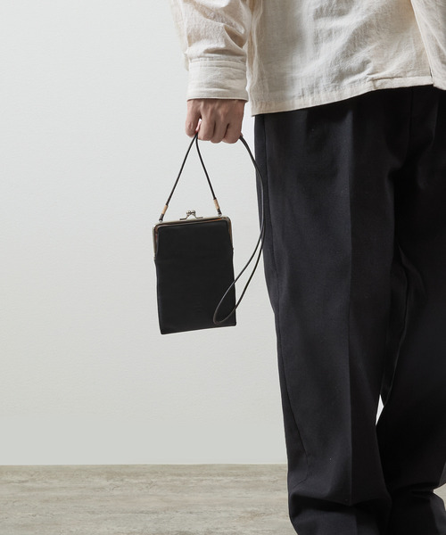 20/80(テゥエンティーエイティー)の「20/80 トゥエンティーエイティー / SHRINK LEATHER GAMAGUCHI SQUARE SHOULDER BAG シュリンクレザーがま口ショルダーバッグ / S079(ショルダーバッグ・メンズ・ブラック・FREE)」の11枚目の写真