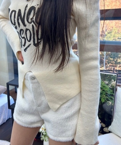 ipugo(イプゴ)の「ipugo/イプゴ シャギーショートパンツ(その他パンツ・レディース・ホワイト/ブラック・S/M)」の5枚目の写真