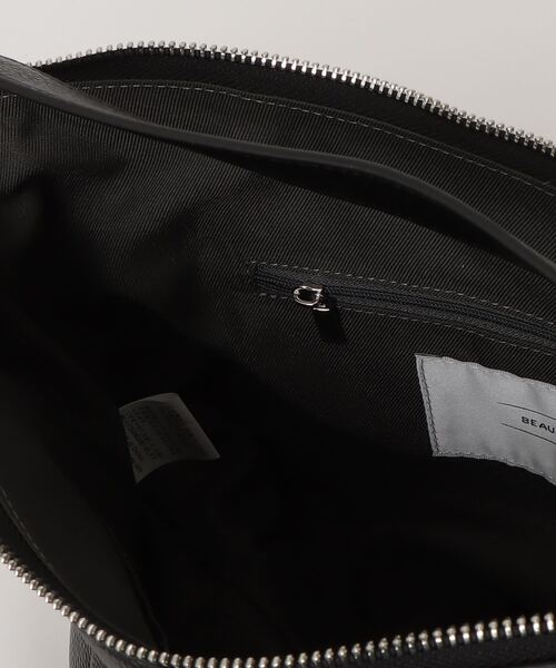 Beau're(ヴュレ)の「【BEAURE/ビュレ】Cow Leather ベルト ワンショルダー Bag(ショルダーバッグ・レディース・シルバー/サックスブルー/ブラック・FREE)」の4枚目の写真