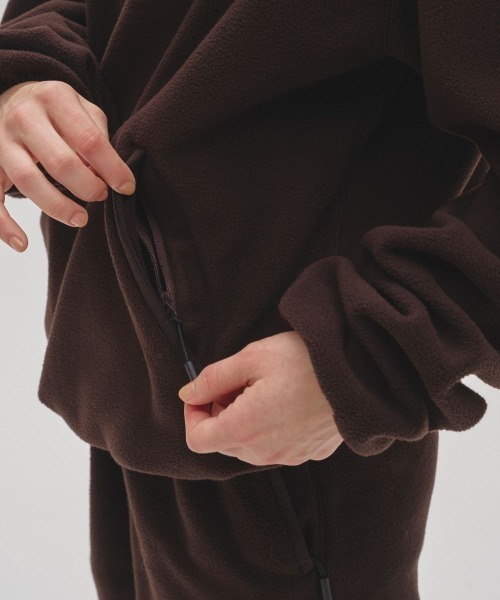 TODAYFUL（トゥデイフル）の「【TODAYFUL/トゥデイフル】Halfzip Fleece Pullover/ハーフジップフリースプルオーバー（その他トップス・レディース・ダークブラウン/ネイビー・FREE）」の9枚目の写真