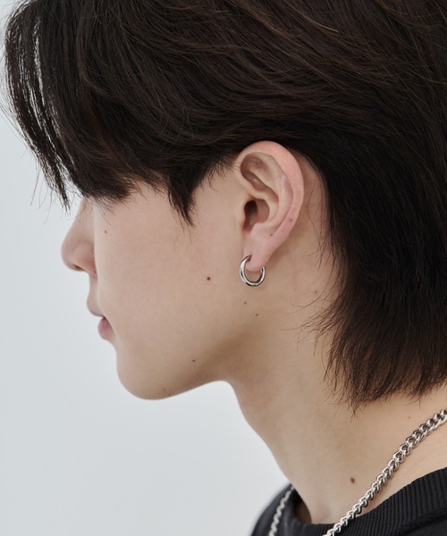 WYZ surgical stainless(ダブリューワイジィーサージカルステンレス)の「【 金属アレルギー対応 】4サイズ展開 サージカルステンレス シンプルフープイヤリング(両耳用)(イヤリング・メンズ・ゴールド/シルバー・8/10/12/14)」の21枚目の写真