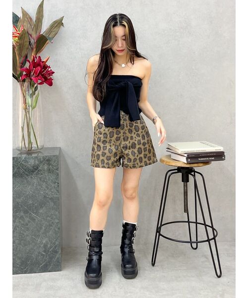 EVRIS（エヴリス）の「ツイルショートパンツ（その他パンツ・レディース・その他1/ブラック・MEDIUM/SMALL）」の4枚目の写真