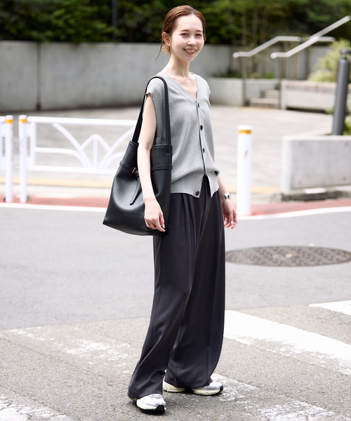 セール】《WEB限定/追加》総針Vネック ニットベスト（ベスト）｜SLOBE