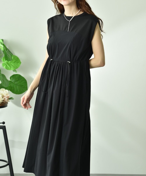 INTERPLANET(インタープラネット)の「【Dignite collier】異素材ドッキングワンピース(ワンピース・レディース・ブラック・FREE)」の1枚目の写真