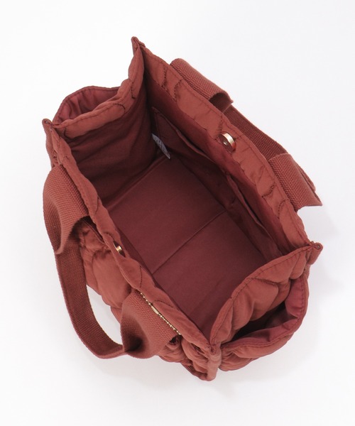 ikka（イッカ）の「【軽量】キルティング多ポケトートバッグ（トートバッグ・レディース・ワイン/ブラック/シルバーグレー/ブルー/グレー/オフホワイト・FREE）」の15枚目の写真